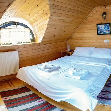 Отель Casa Buga Вишеу-де-Сус Экстерьер фото